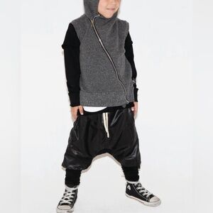 Nununu Black pants with Neon Accent